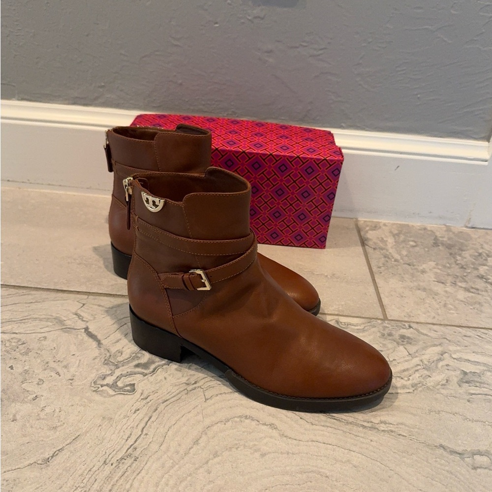 Tory Burch camel leather ankle boots never worn! No box. Size 8, perfect shape!